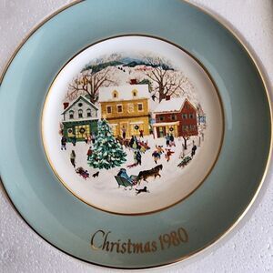 Avon Christmas Plate Country Christmas 1980 NEW Box in Styrofoam Never Displayed